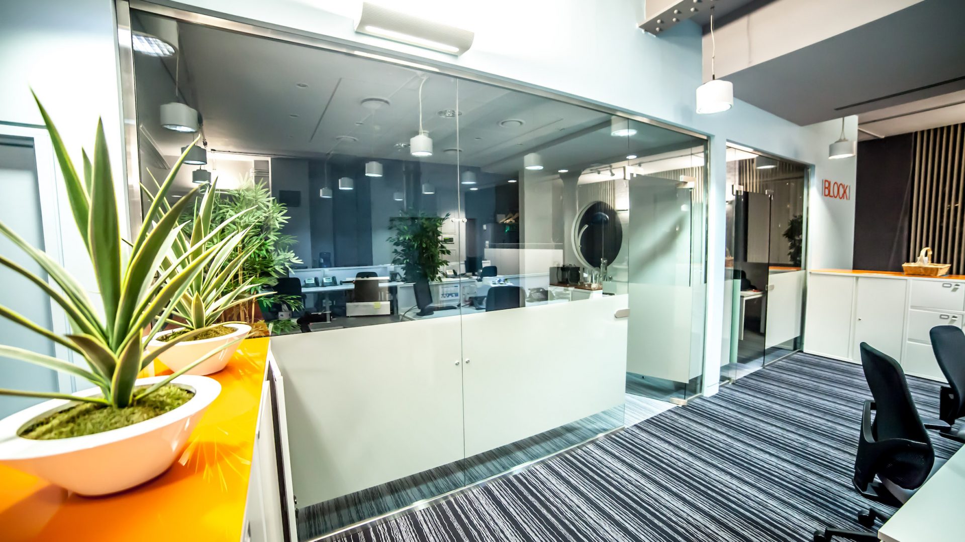 BLOCK office glazed partitioning BLOCK office glazed partitioning