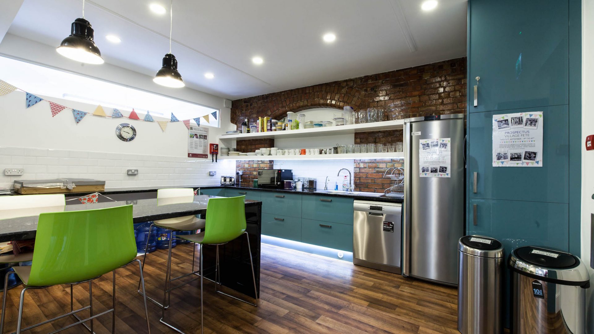 Prospectus glass partitions kitchen Prospectus glass partitions kitchen