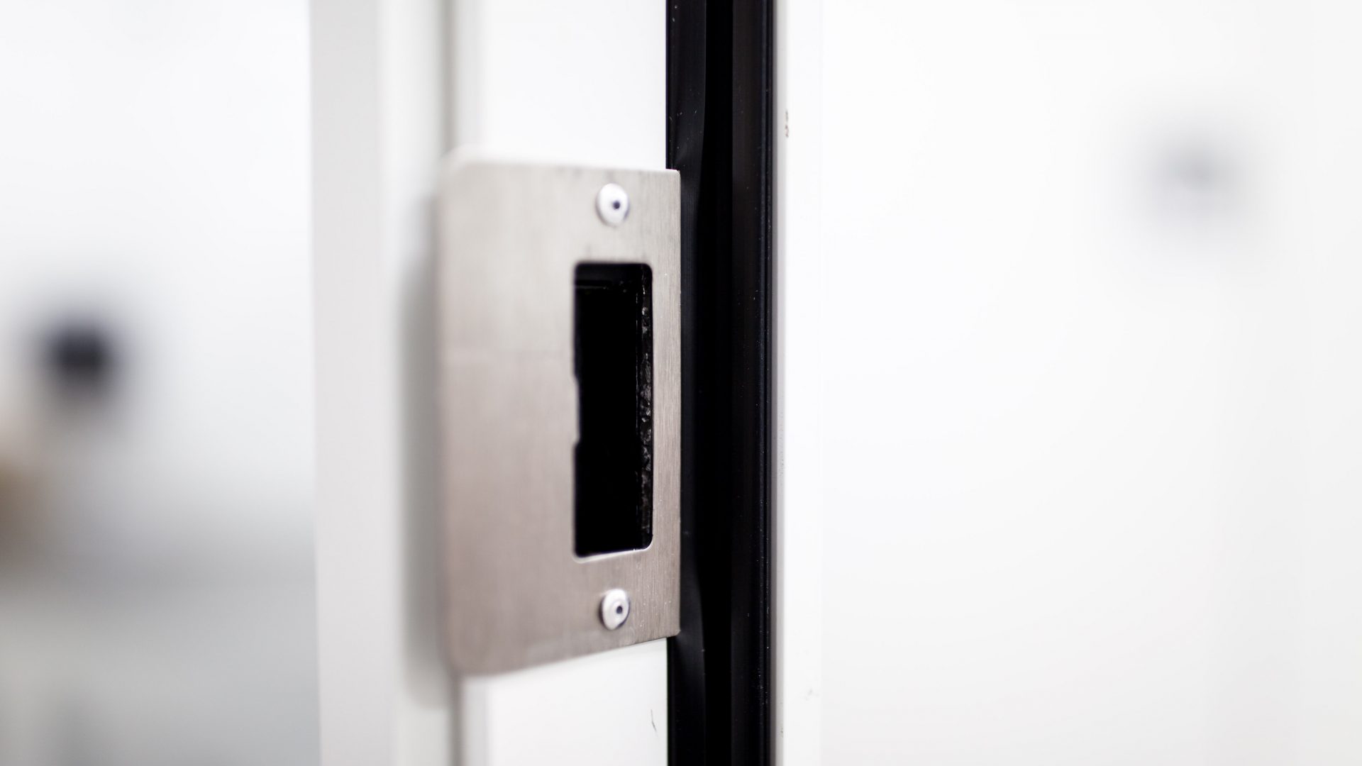 Brew glass doors installation Brew glass doors installation