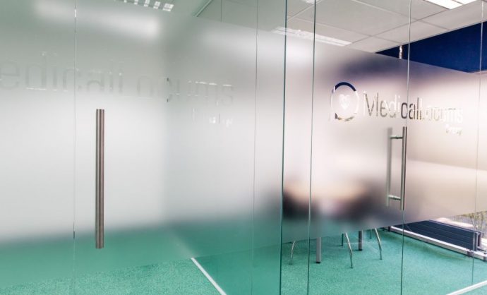 Frameless Glass Partition-Photo №12