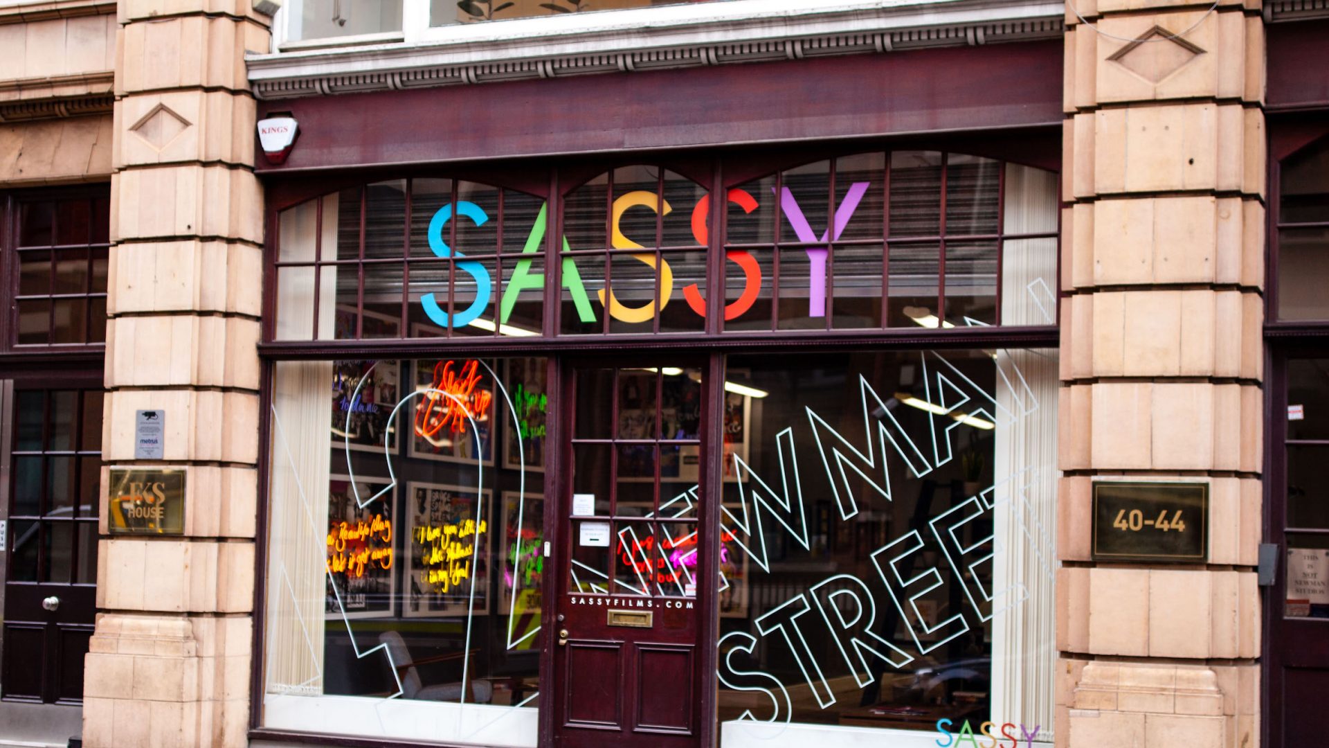 Sassy Glass Partitionig Sassy Glass Partitionig