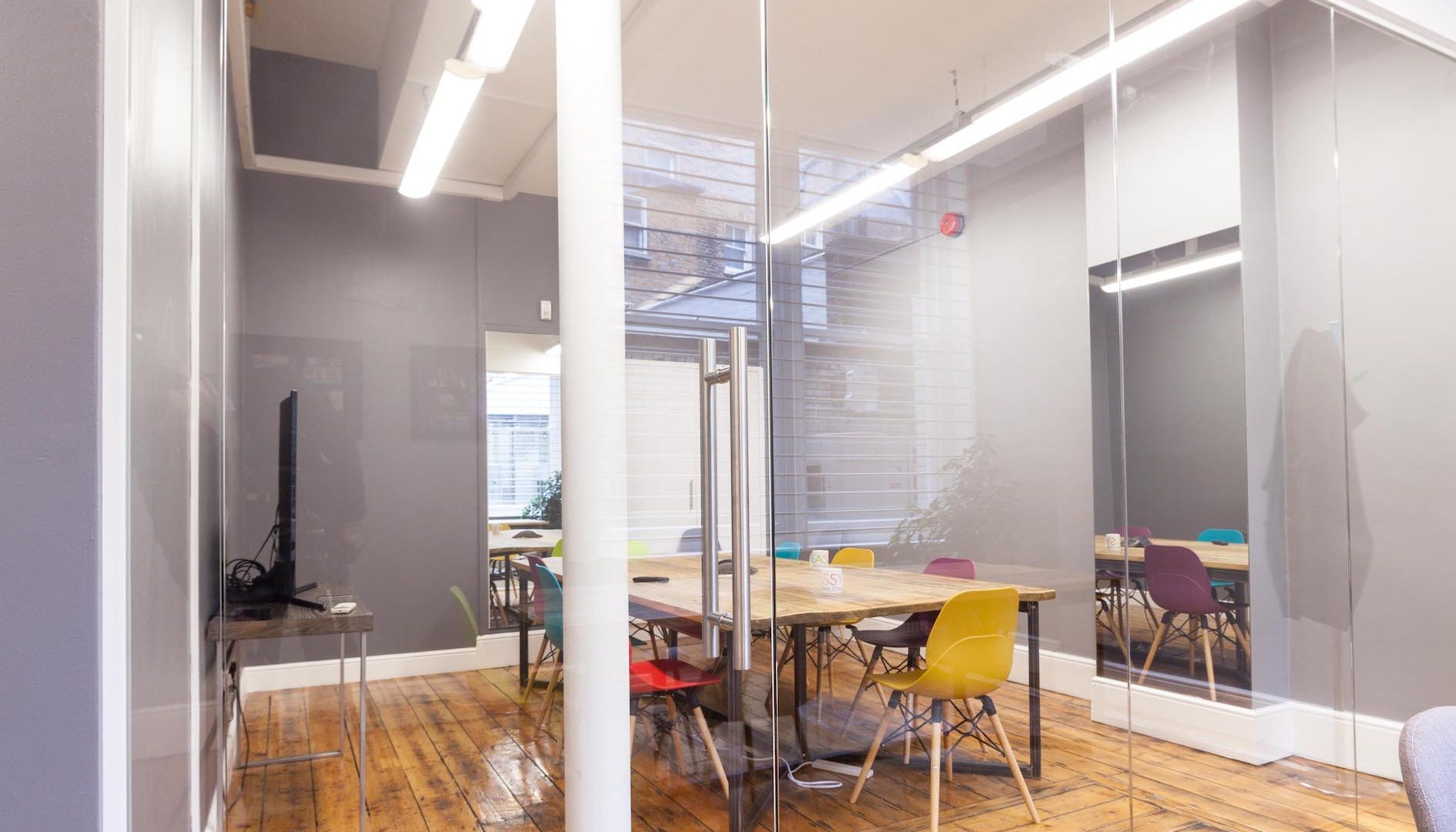 Work examples Single Glazed Partition-Photo №25 Work examples Single Glazed Partition-Photo №25