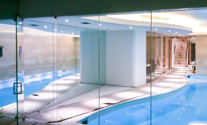 Glass Partitions for Swimming Pool and Wet Areas-Photo №3