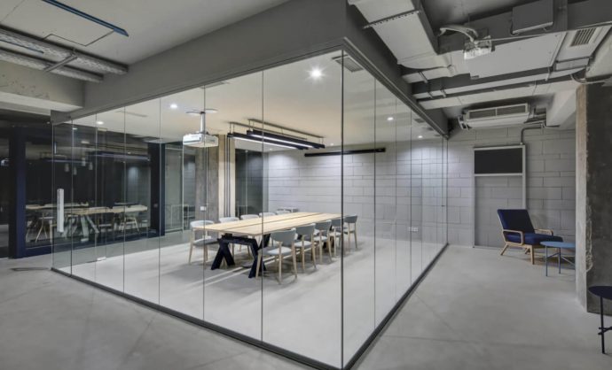 open-plan office glass partition