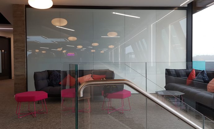 Switchable Glass Partition-Photo №2