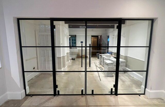Industrial Style Black Framed Partition-Photo №47