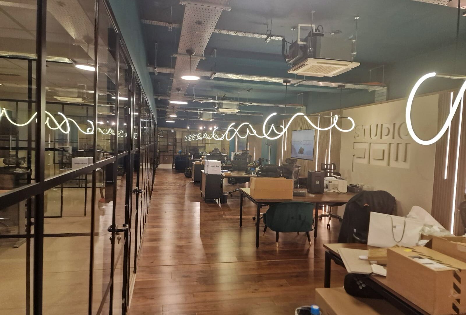 Work examples Black framed partition-Photo №58 Work examples Black framed partition-Photo №58