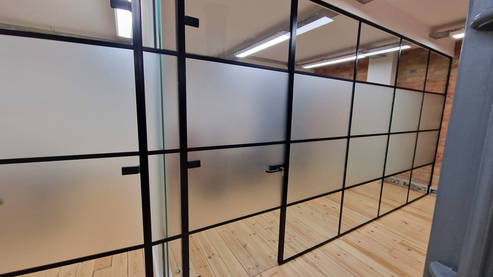 Work examples Black framed partition-Photo №61 Work examples Black framed partition-Photo №61