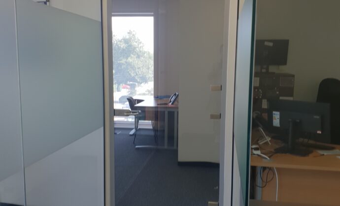 Double glazed partition-Photo №11