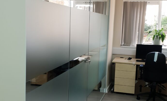 Acoustic glass partition-Photo №30