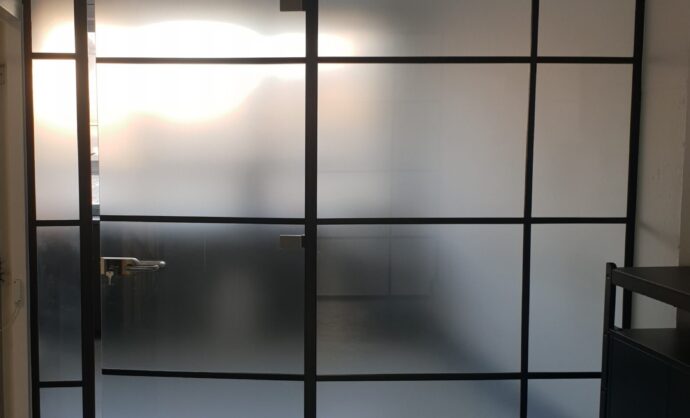 Frosted Glass Partition-Photo №4