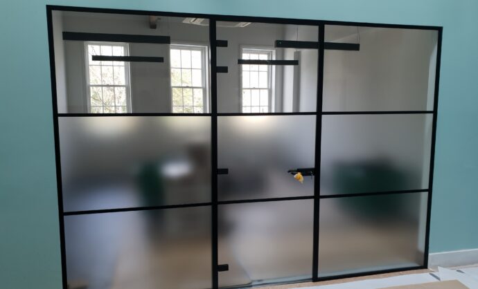 Acoustic glass partition-Photo №31