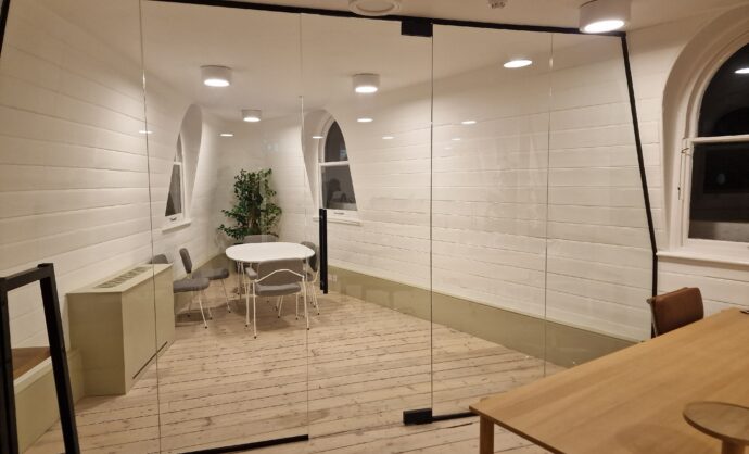 Glass Room Partition Residential-Photo №14