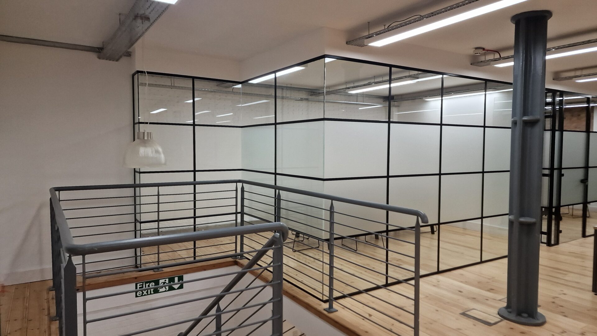 Work examples Single Glazed Partition-Photo №40 Work examples Single Glazed Partition-Photo №40