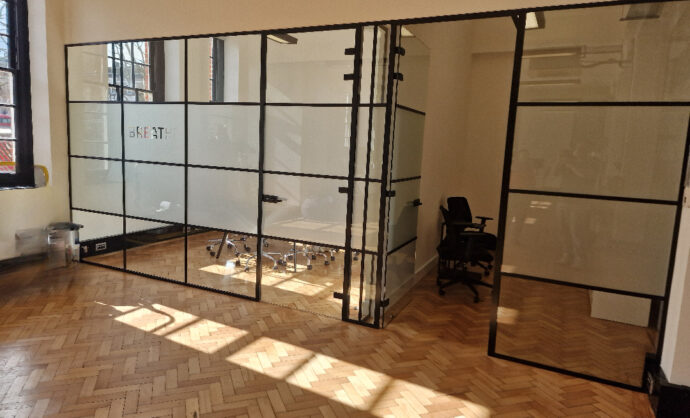 Acoustic glass partition-Photo №18