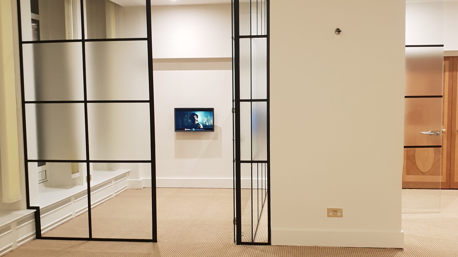 Work examples Single Glazed Partition-Photo №45 Work examples Single Glazed Partition-Photo №45