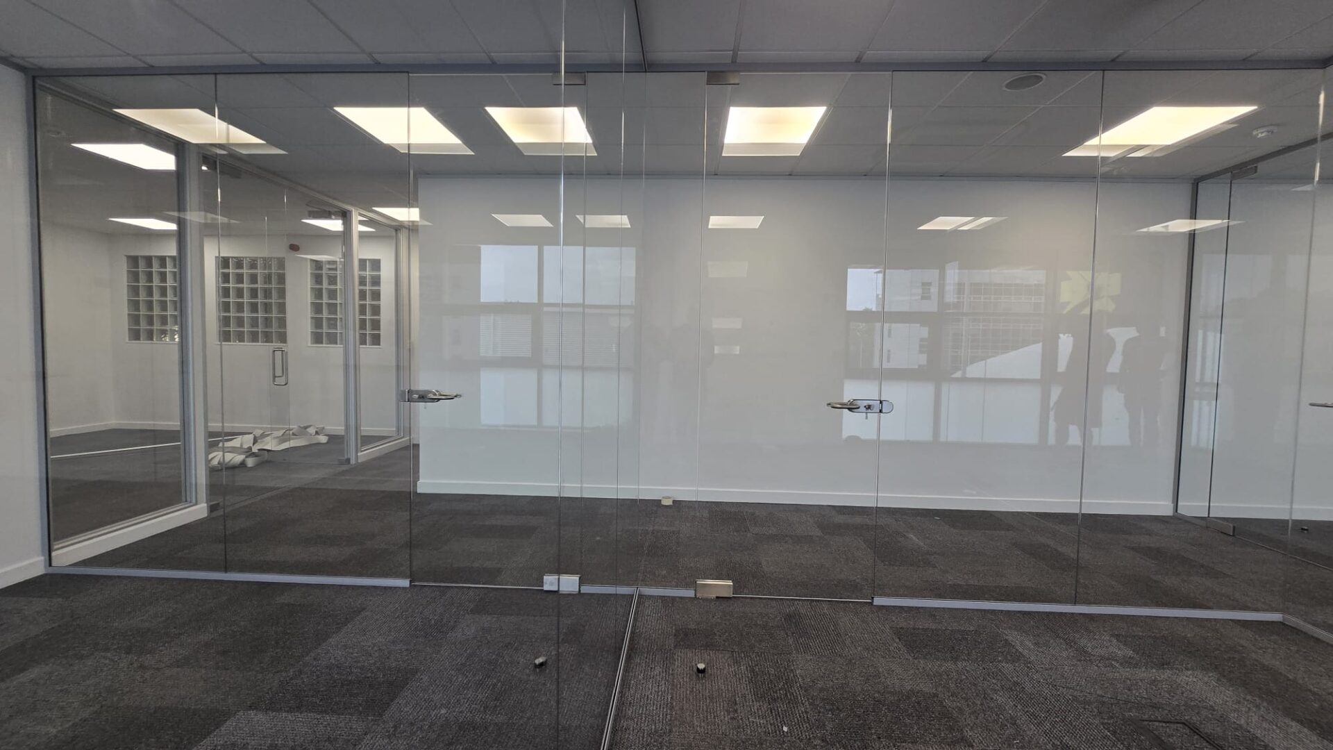 Work examples Framed Glass Partition-Photo №4 Work examples Framed Glass Partition-Photo №4
