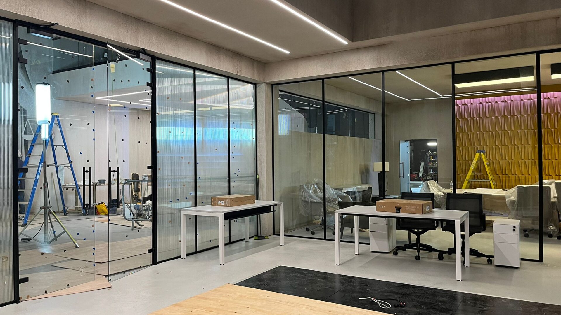 Work examples Black framed partition-Photo №108 Work examples Black framed partition-Photo №108