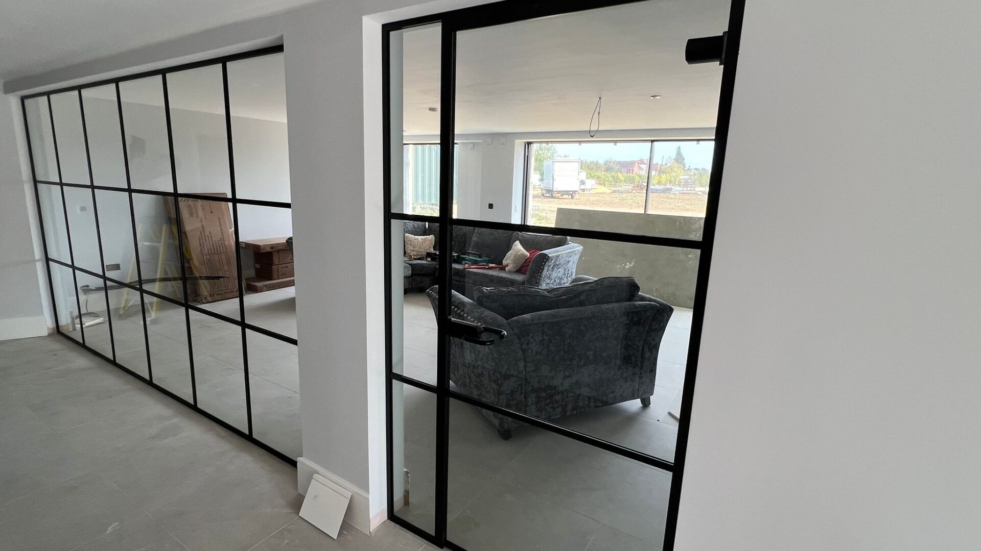 Work examples Black framed partition-Photo №110 Work examples Black framed partition-Photo №110