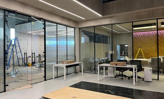 Industrial Style Black Framed Partition-Photo №82