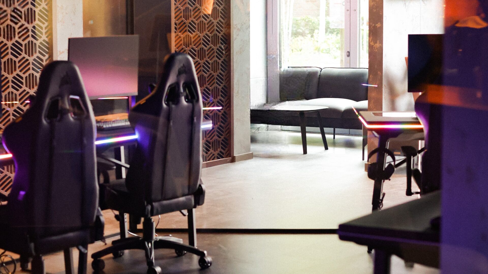 Black framed - Kova partitions