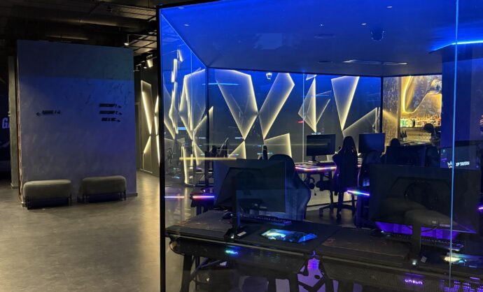 Aluminium Frame Glass Partition-Photo №139 Aluminium Frame Glass Partition-Photo №139